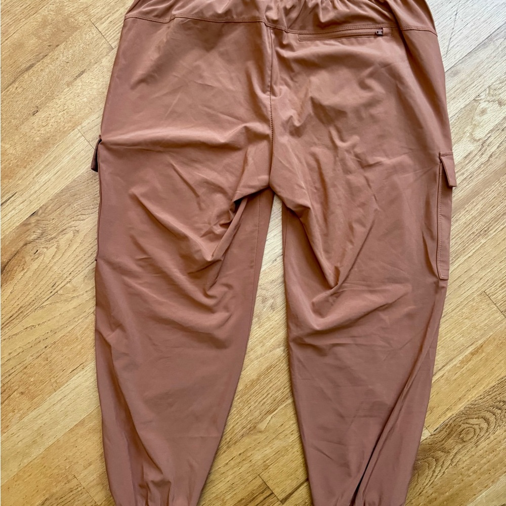 all in motion Rust-Colored Cargo Jogger Pants - Picture 4 of 5